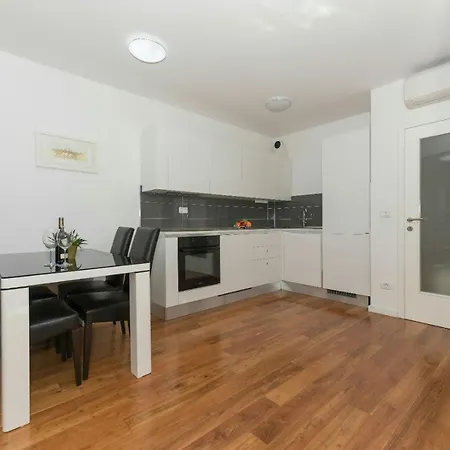 Apartman Sunce Μακάρσκα