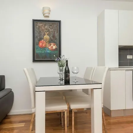 Apartman Sunce Apartment Makarska