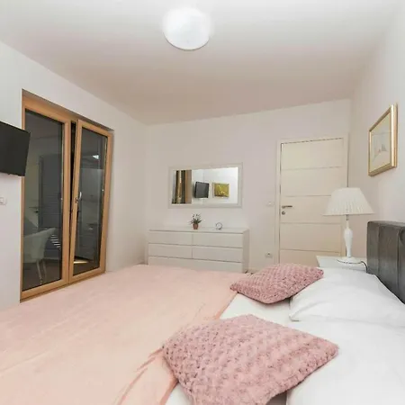Apartman Sunce Apartment